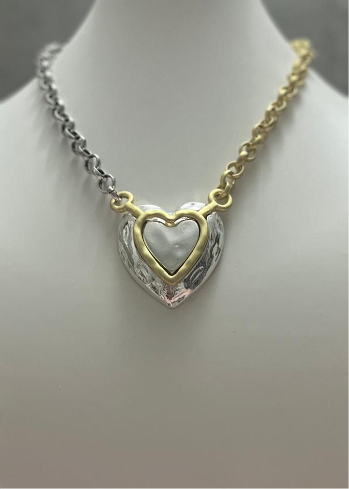 Silver and gold hert